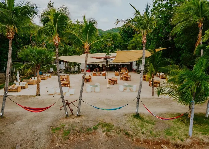 Cafe De Playa Beach Front Hotel